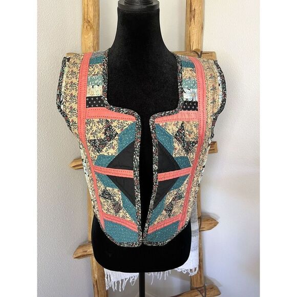 Vintage Jackets & Blazers - Vintage Quilt Reversible Vest With Cap Sleeve One Of A Kind Size S